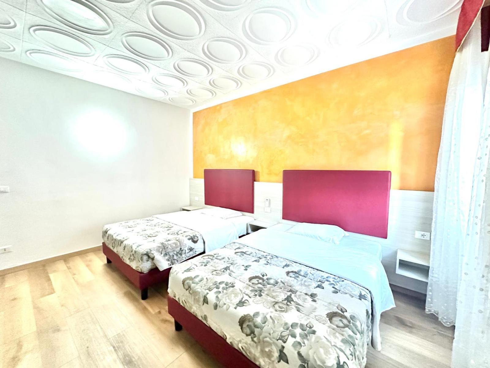 Vacation Venice Rooms Mestre Bagian luar foto