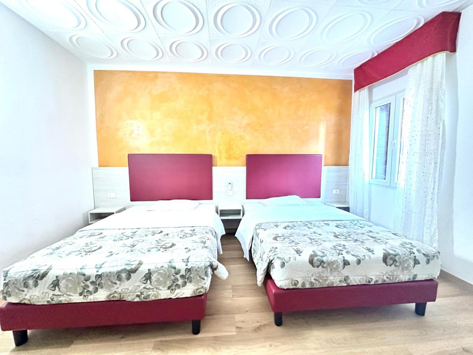 Vacation Venice Rooms Mestre Bagian luar foto