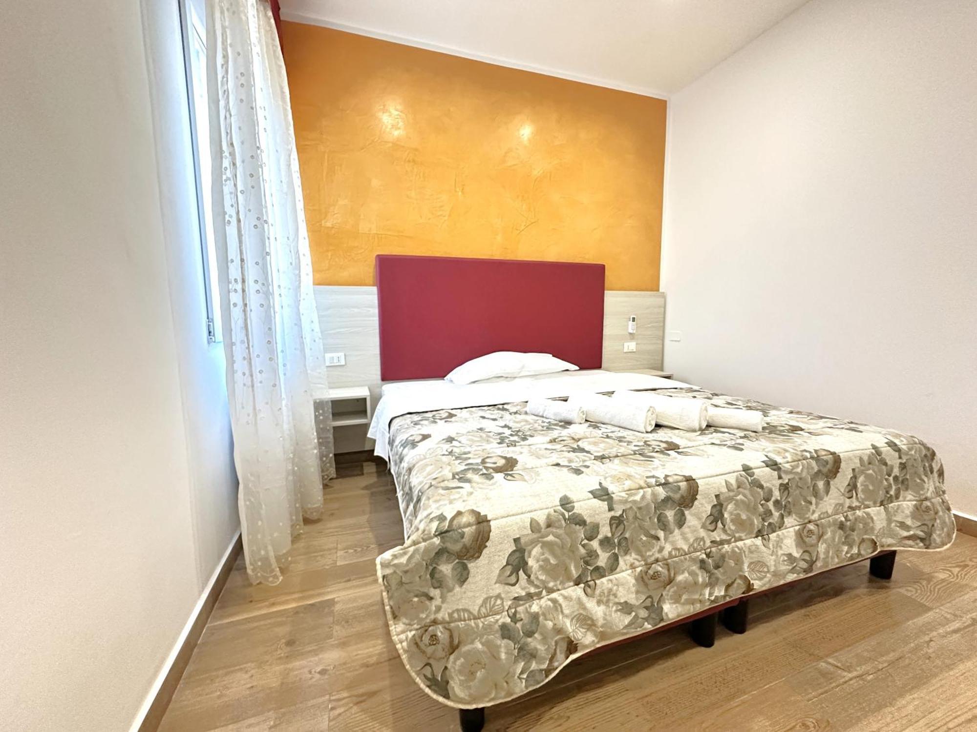 Vacation Venice Rooms Mestre Bagian luar foto