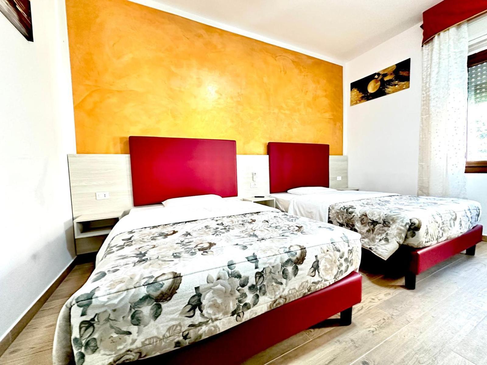 Vacation Venice Rooms Mestre Bagian luar foto