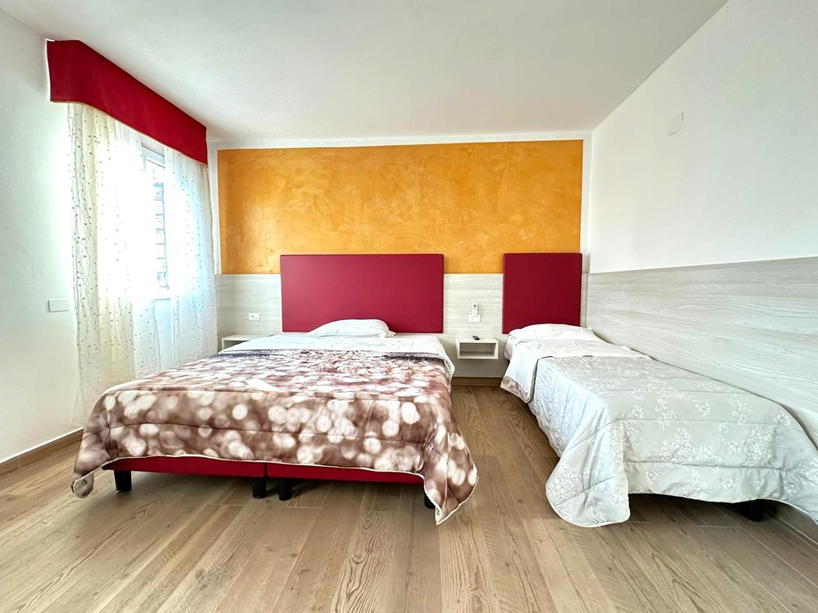 Vacation Venice Rooms Mestre Bagian luar foto