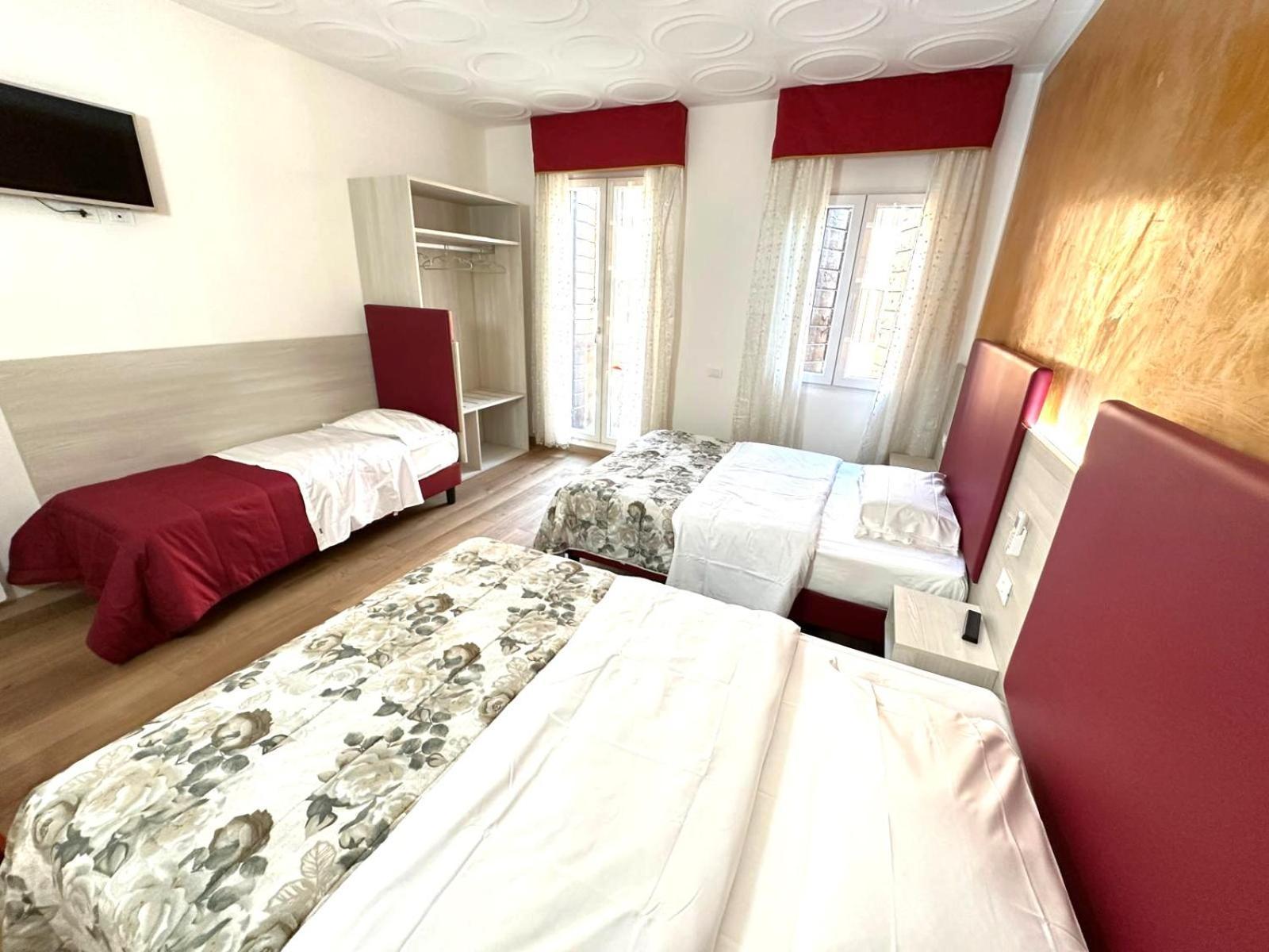 Vacation Venice Rooms Mestre Bagian luar foto